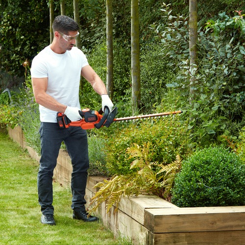 36V 55CM 2Ah Hedge Trimmer GTC36552PC BLACK+DECKER
