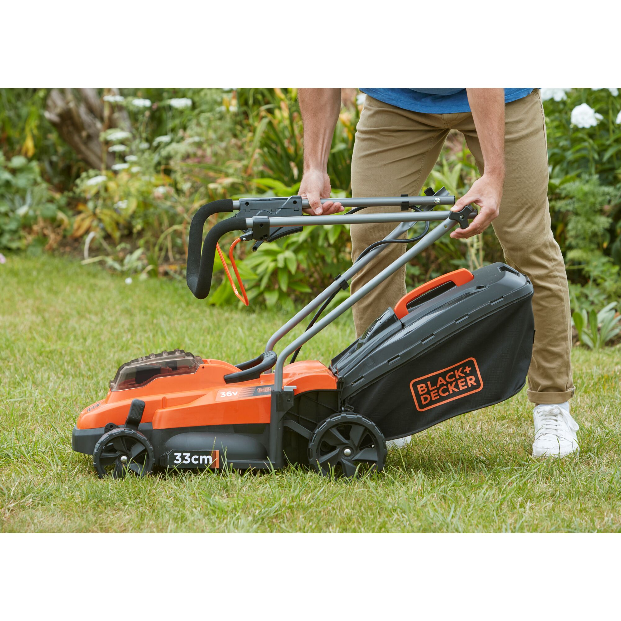 36V Cordless 2.5Ah 33cm Compact Mower BLACK DECKER